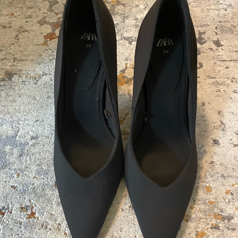 Zara Women's Elegant Black Heels